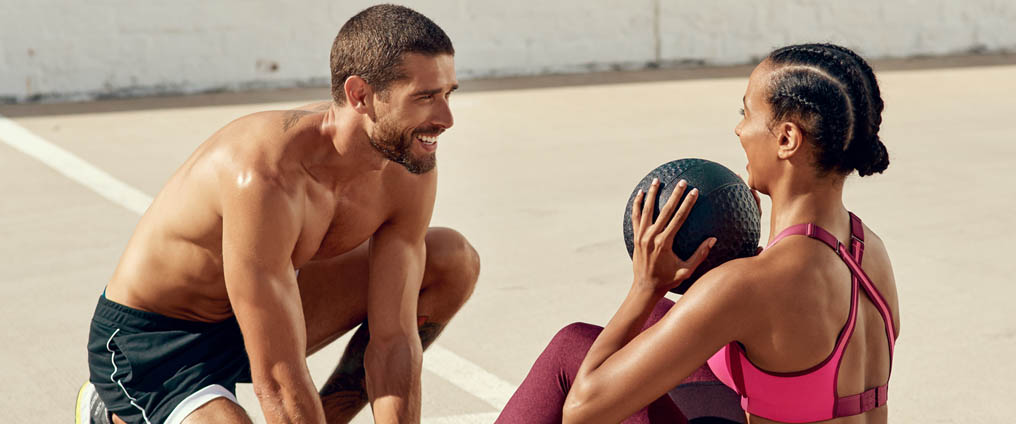 Ganzkörper-Workout mit dem Medizinball