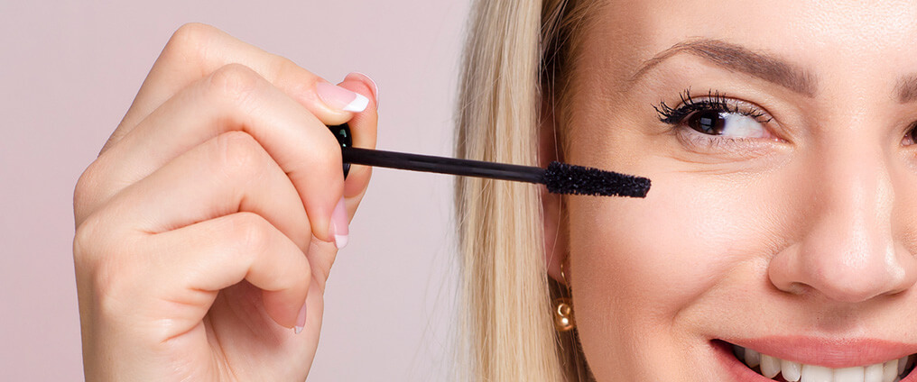 Wimpern pflegen: Alles für schöne und kraftvolle Wimpern