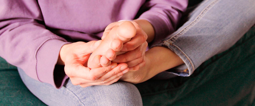 Hornhaut - Ursache und Behandlung